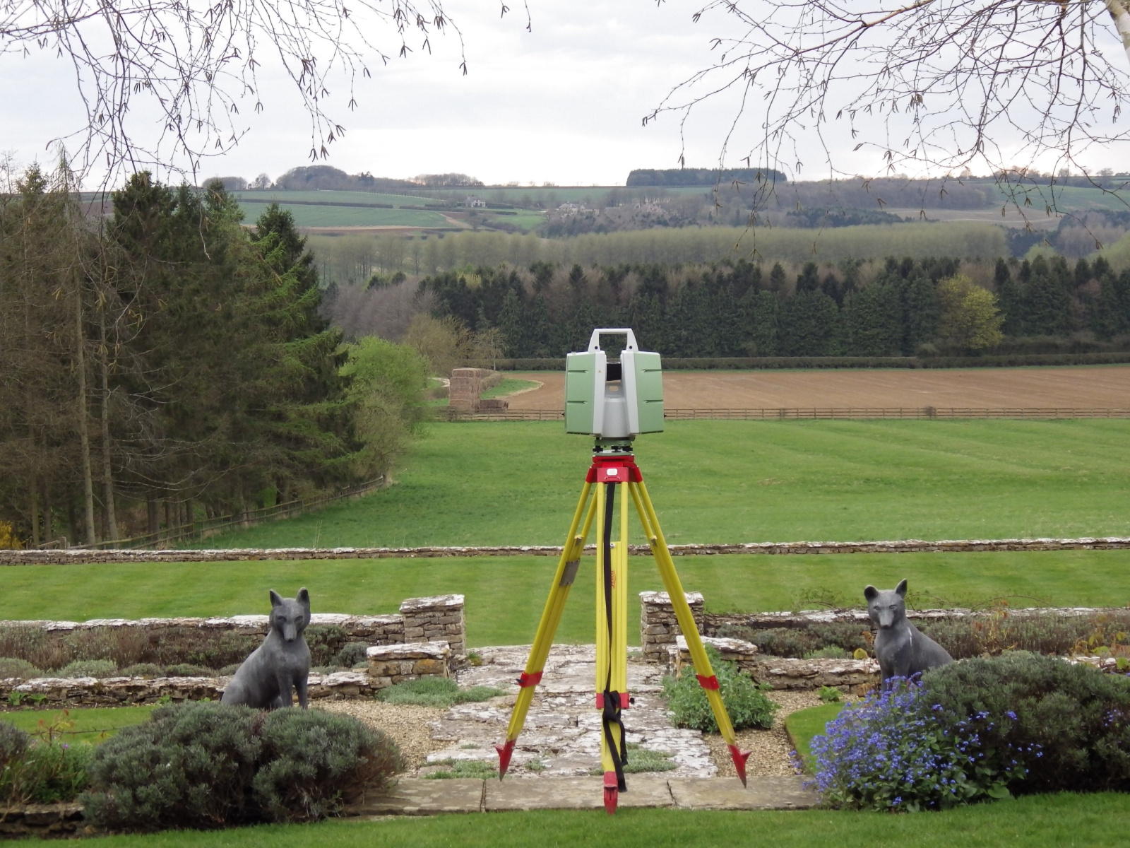Land Surveys, Utility Surveys and Measured Building Surveyors London and Surrey and Brighton and Southampton and Reading